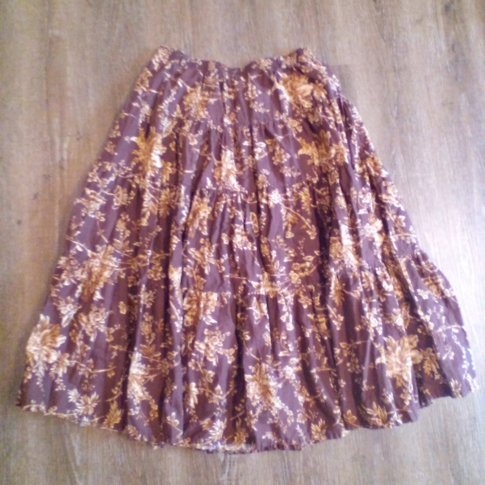 Vintage Willowbend Boho Peasant Maxi Skirt - Brown with Cream Flowers. Size XL.